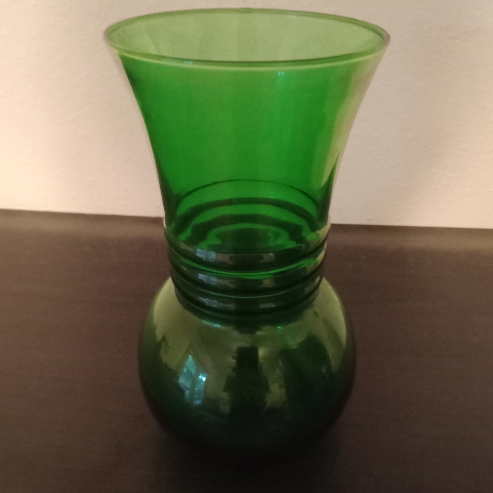 Vintage Anchor Hocking Forest Green Glass Vase